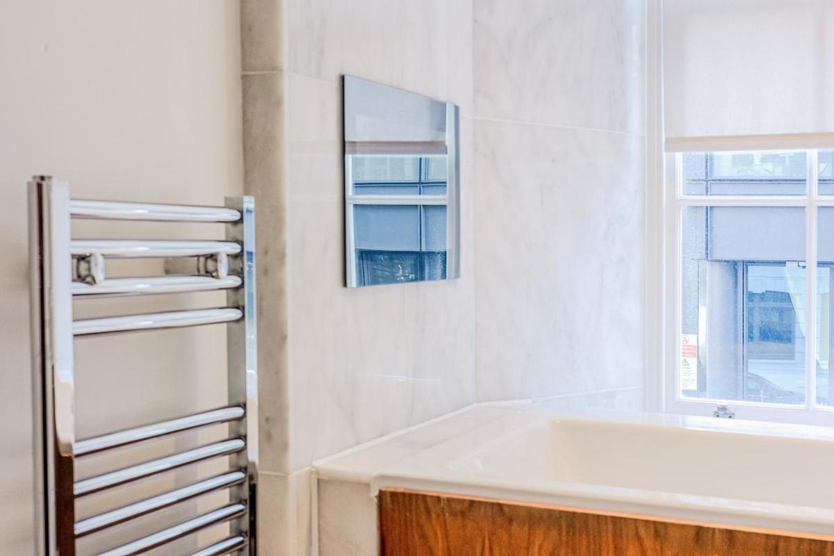 Holborn Modern Flat *